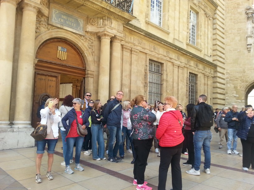 Tour guide in Aix-en-Provence - Image 8
