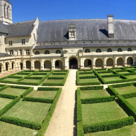 Private tour of Tours and Fontrevaud, Romain Bouchaud